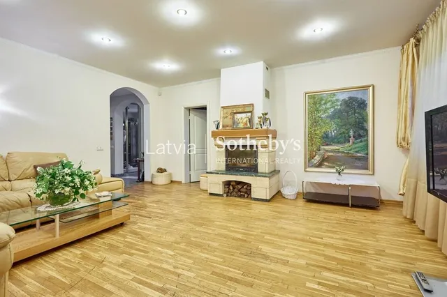 Jūrmala, Majori, Jāņa Pliekšāna iela — foto 2